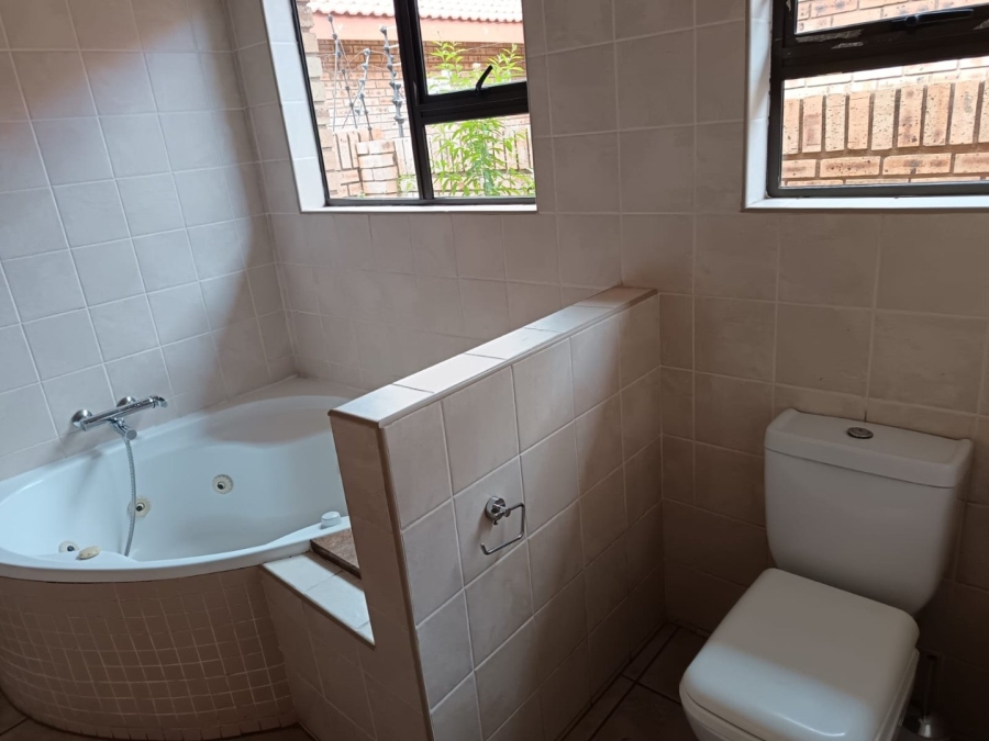 3 Bedroom Property for Sale in Hillcrest Northern Cape